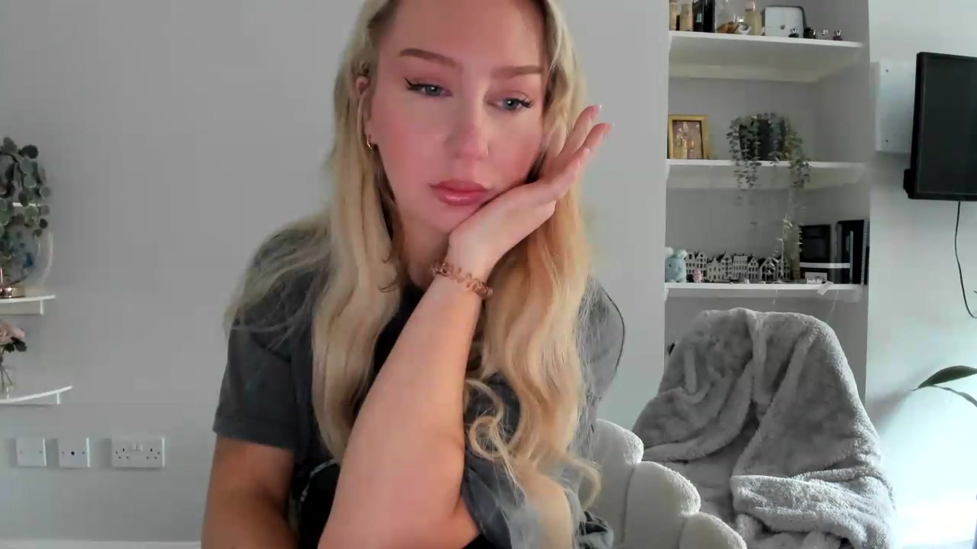 Gallery image thumbnail from British_Cutie's myfreecams stream on, 05/18/2026, 09:06 image 9 of 20