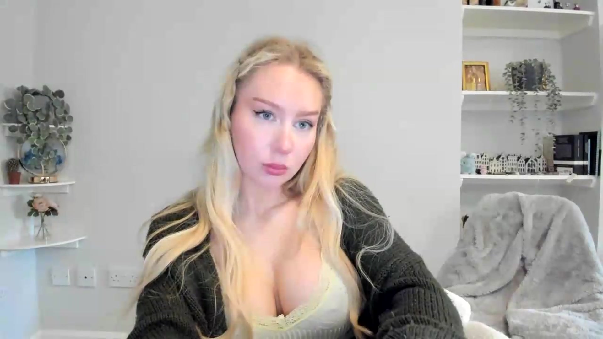 Gallery image thumbnail from British_Cutie's myfreecams stream on, 05/18/2026, 16:34 image 2 of 20