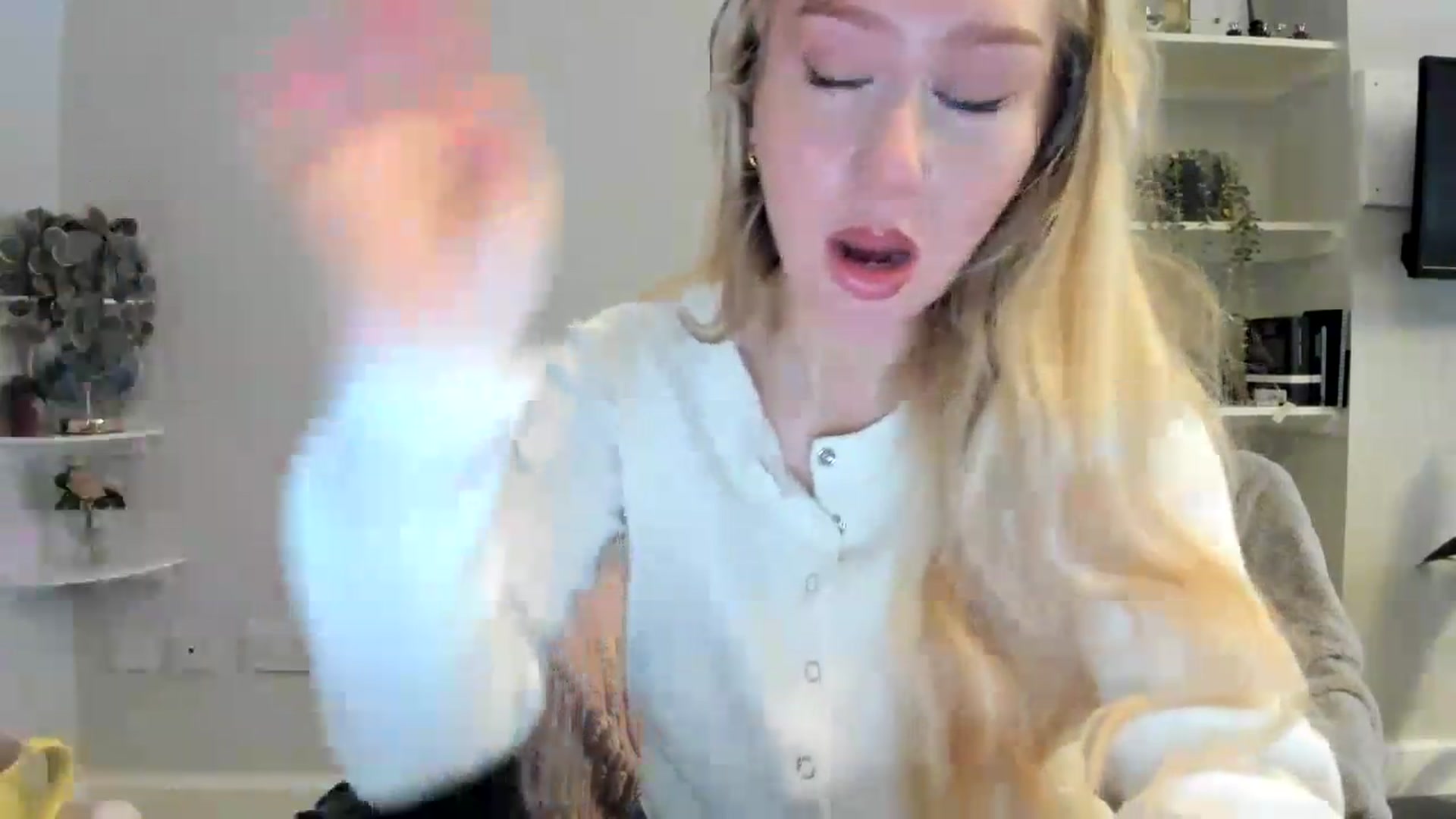 Gallery image thumbnail from British_Cutie's myfreecams stream on, 05/19/2026, 08:49 image 18 of 20