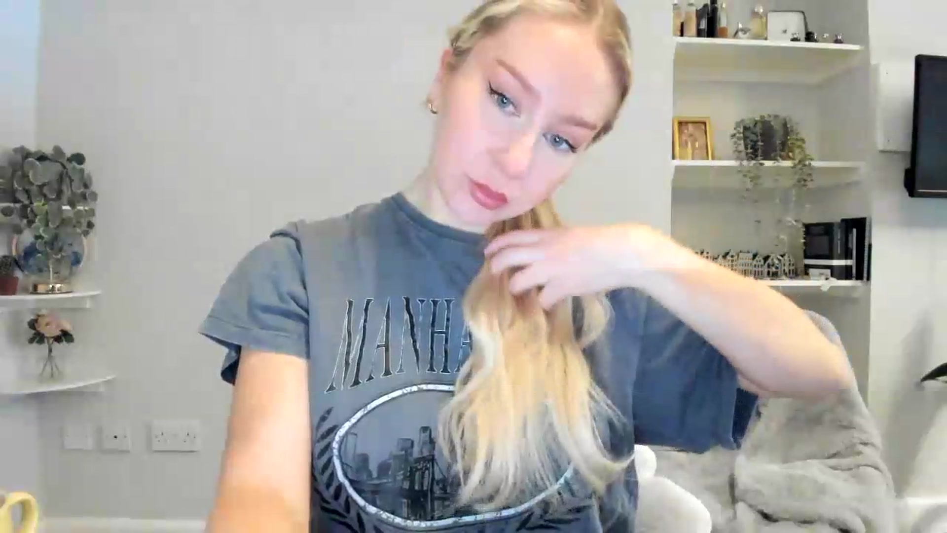 Gallery image thumbnail from British_Cutie's myfreecams stream on, 05/19/2026, 08:49 image 6 of 20