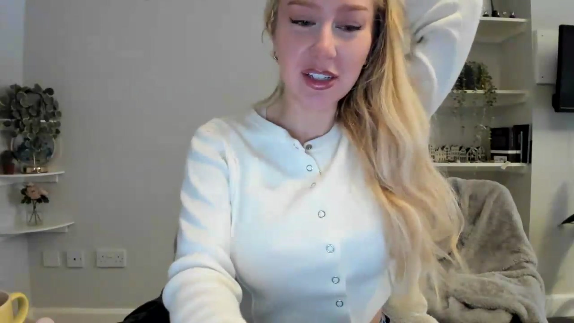 Gallery image thumbnail from British_Cutie's myfreecams stream on, 05/19/2026, 08:49 image 17 of 20