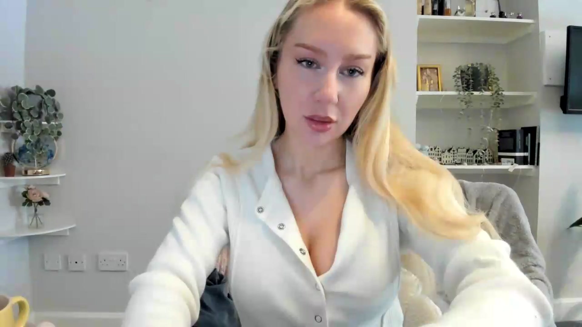 Gallery image thumbnail from British_Cutie's myfreecams stream on, 05/19/2026, 08:49 image 14 of 20