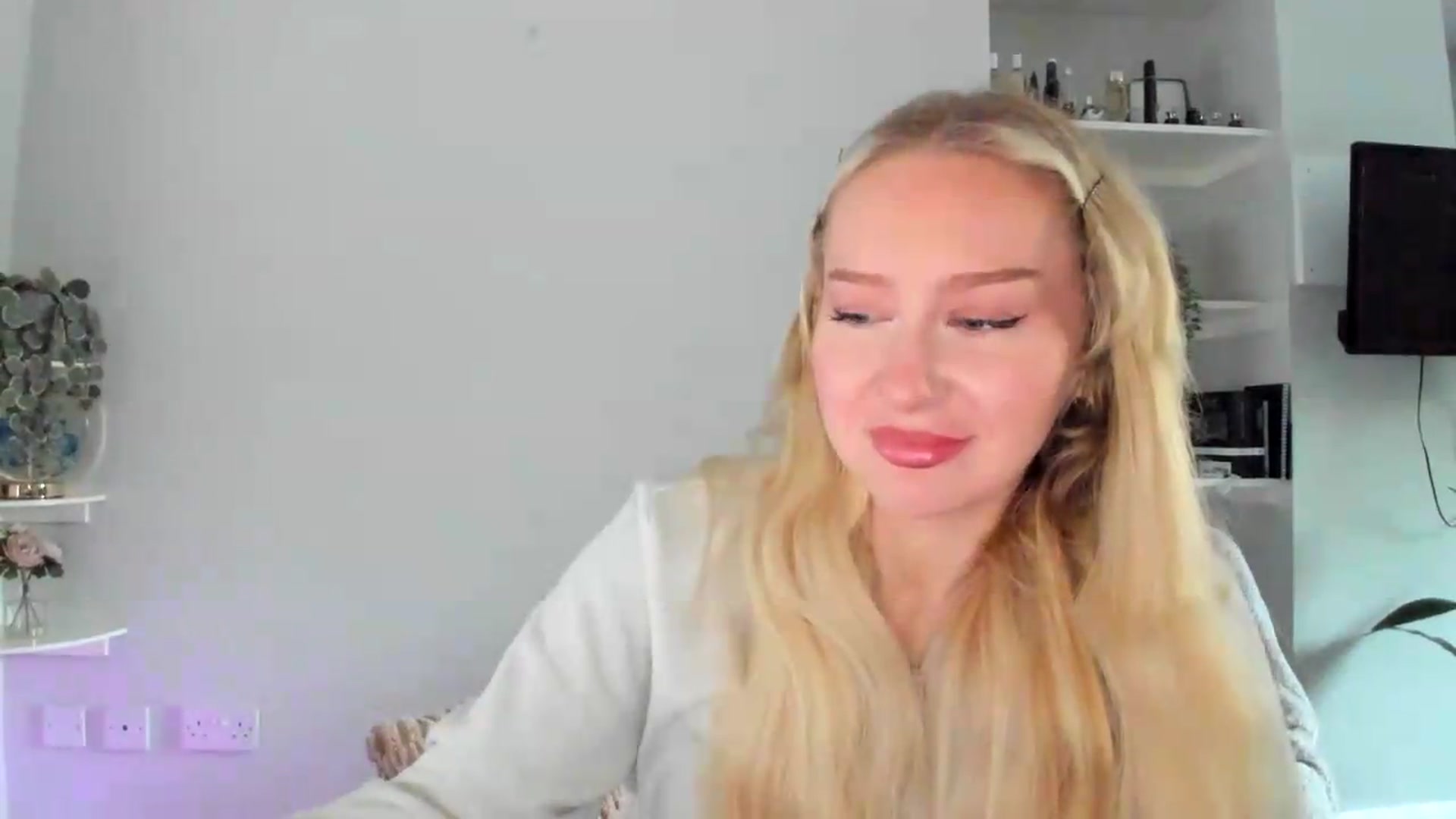 Gallery image thumbnail from British_Cutie's myfreecams stream on, 05/19/2026, 17:42 image 8 of 20