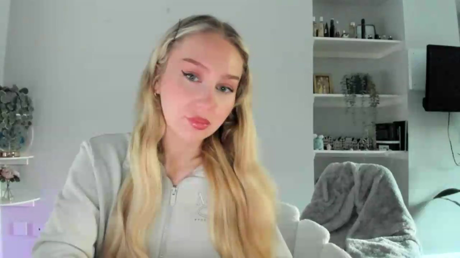 Gallery image thumbnail from British_Cutie's myfreecams stream on, 05/19/2026, 17:42 image 5 of 20