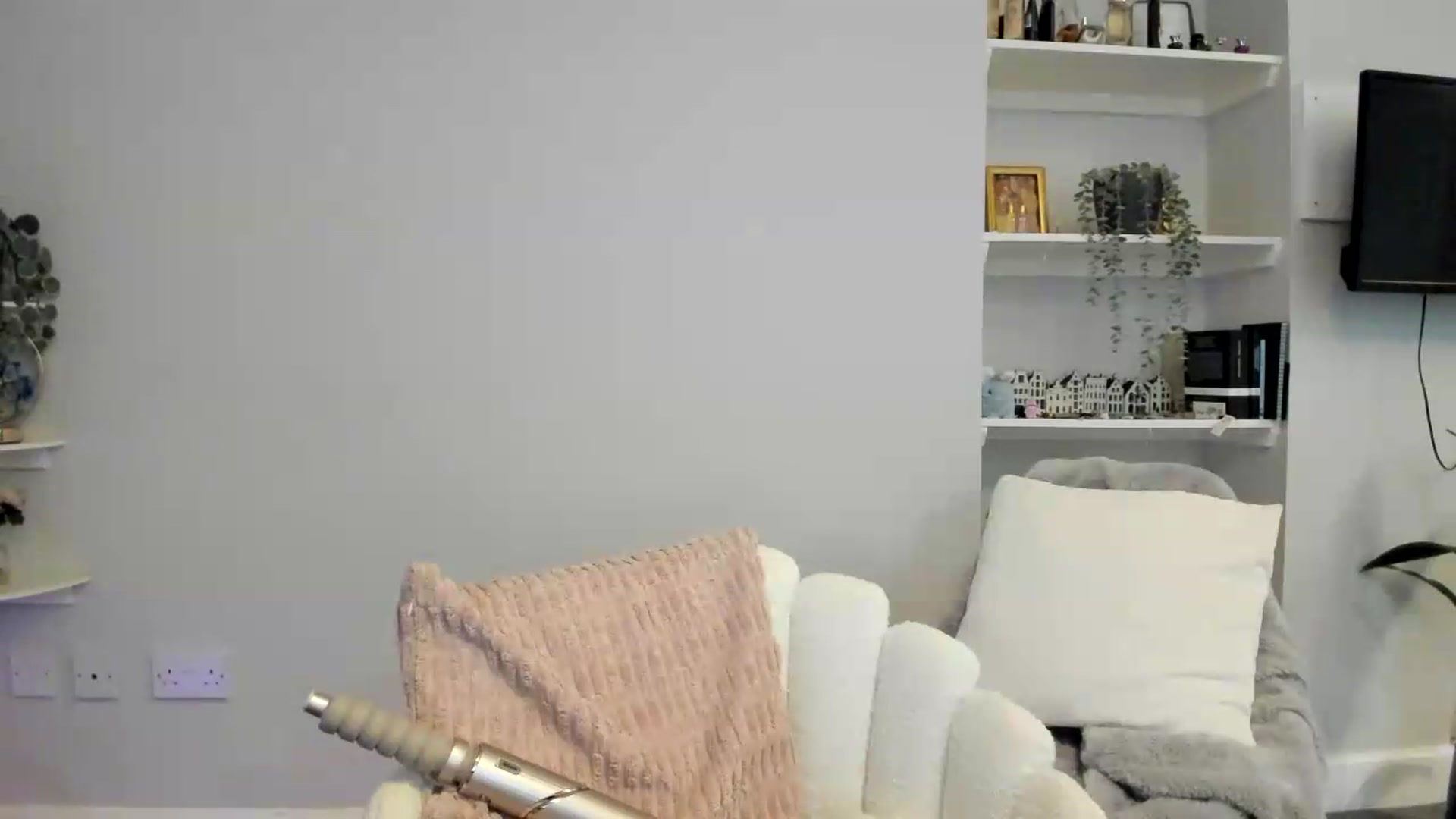 Gallery image thumbnail from British_Cutie's myfreecams stream on, 05/21/2026, 14:44 image 9 of 20