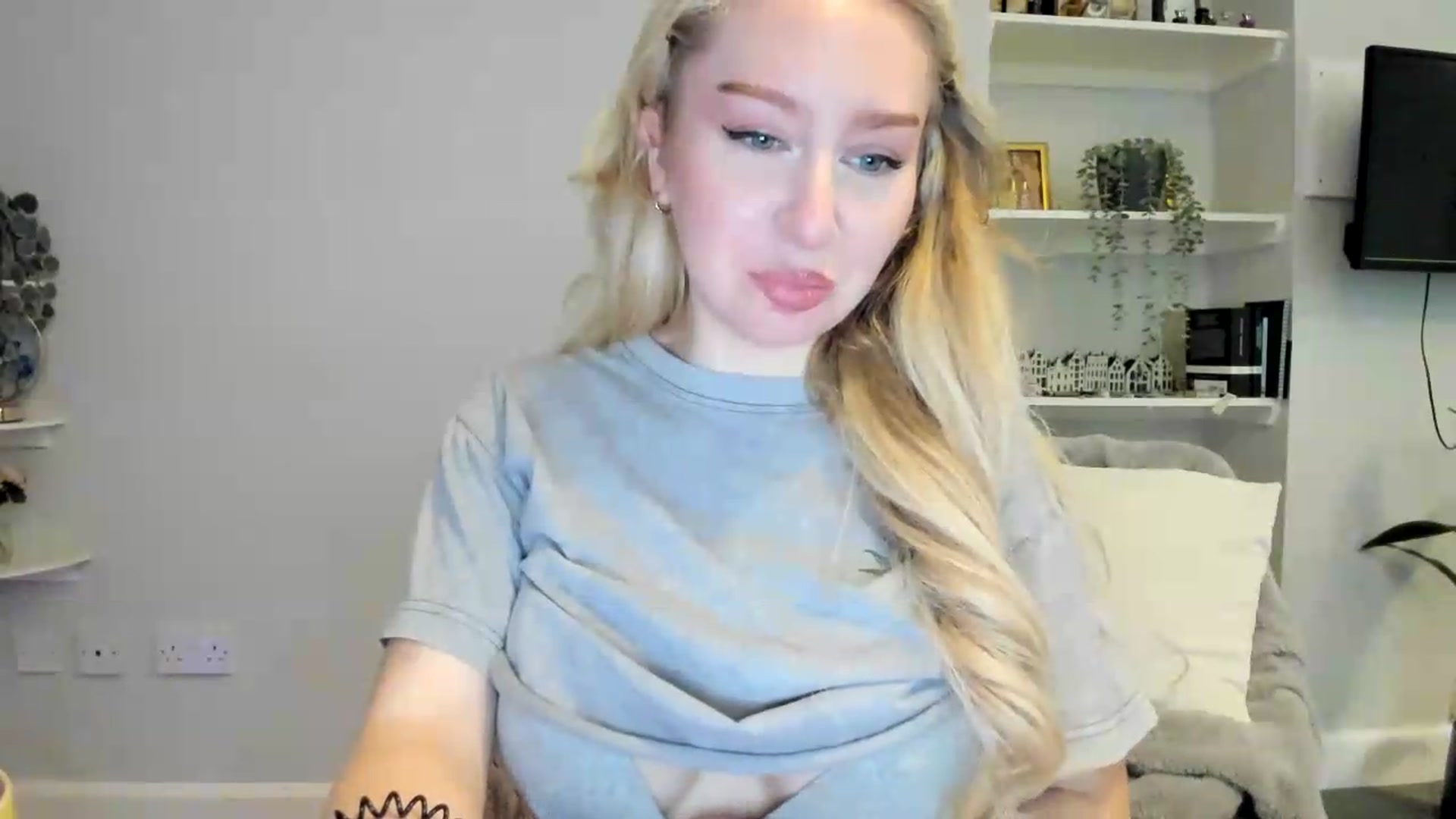Gallery image thumbnail from British_Cutie's myfreecams stream on, 05/21/2026, 14:44 image 16 of 20