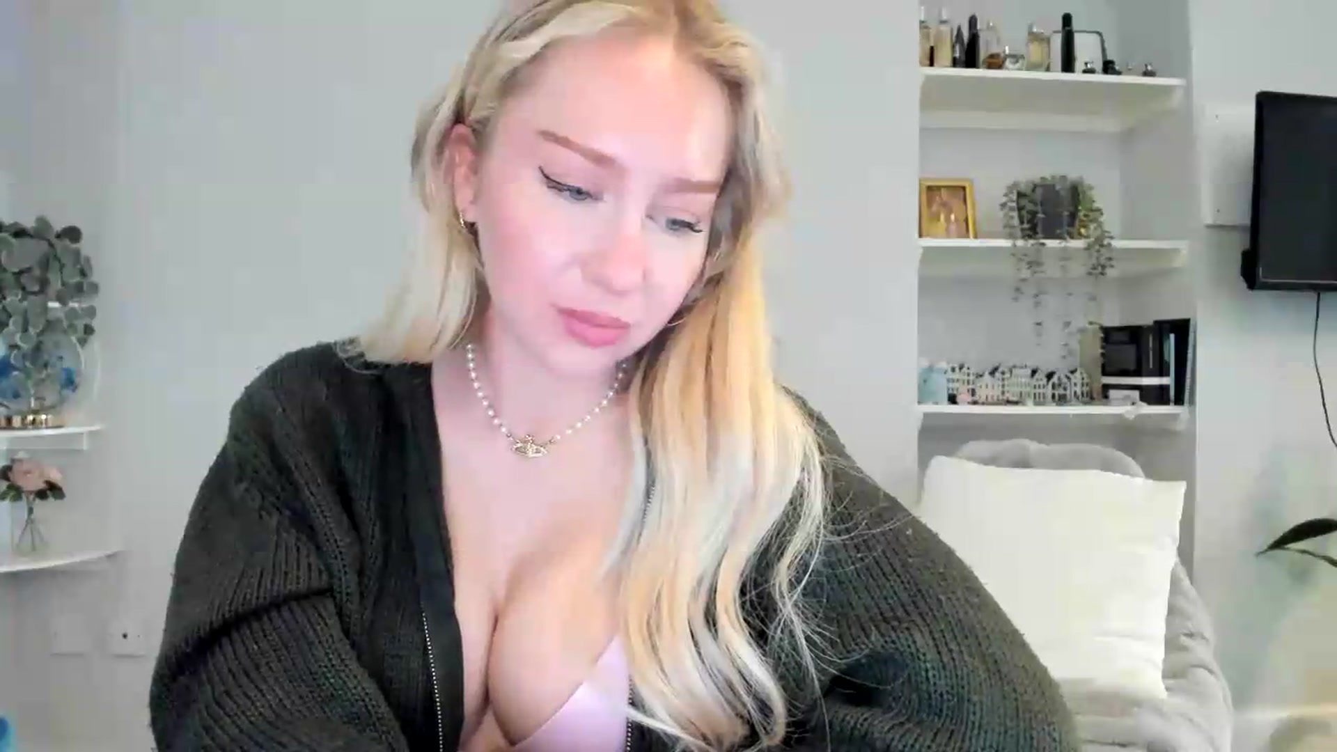 Gallery image thumbnail from British_Cutie's myfreecams stream on, 05/25/2026, 15:05 image 9 of 20