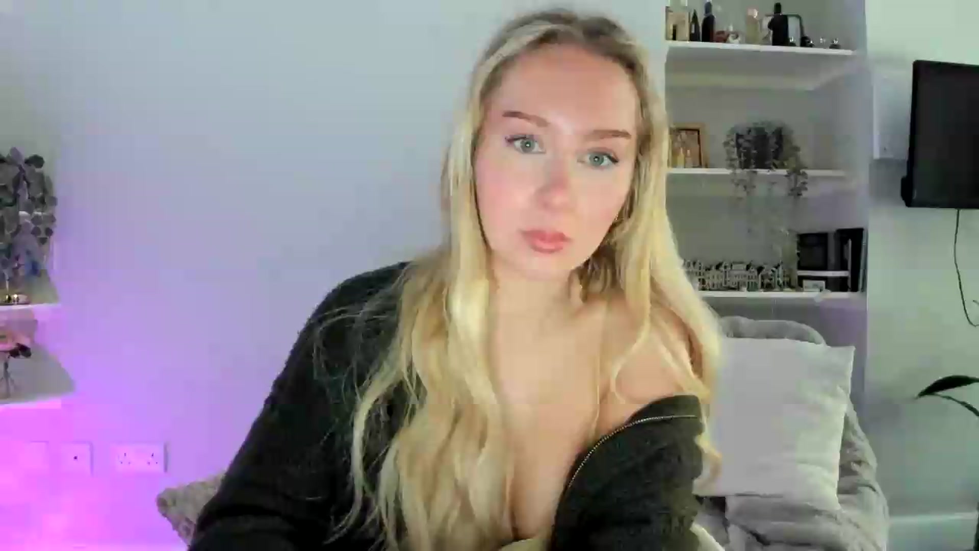 Gallery image thumbnail from British_Cutie's myfreecams stream on, 05/26/2026, 10:39 image 1 of 20