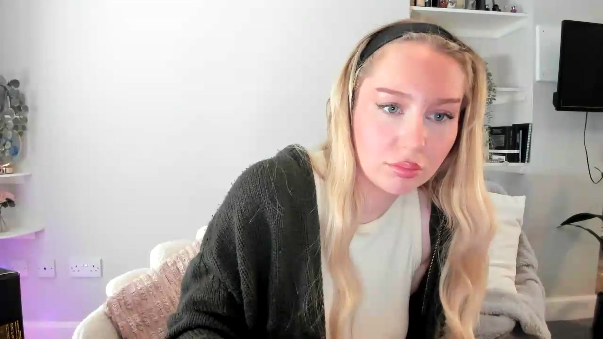 Gallery image thumbnail from British_Cutie's myfreecams stream on, 05/27/2026, 14:10 image 20 of 20