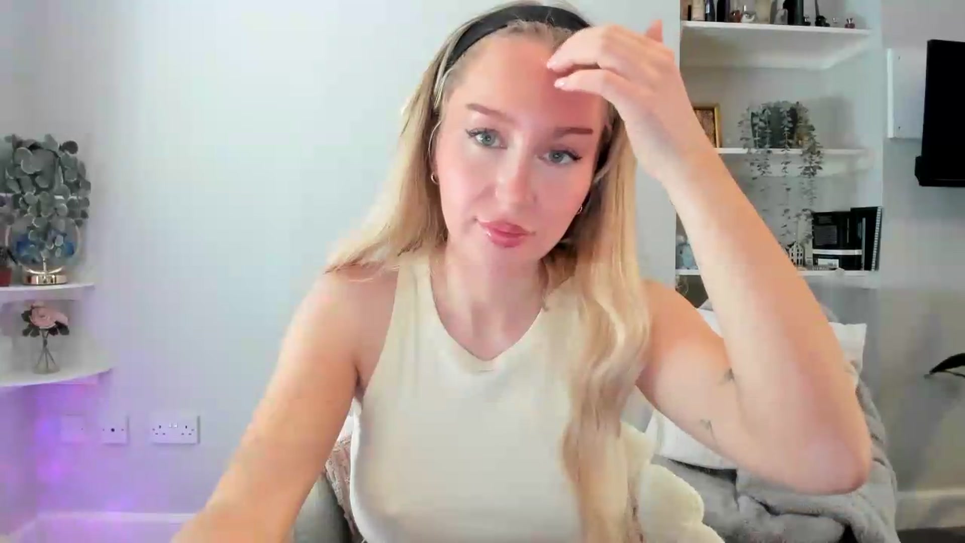 Gallery image thumbnail from British_Cutie's myfreecams stream on, 05/27/2026, 14:10 image 5 of 20