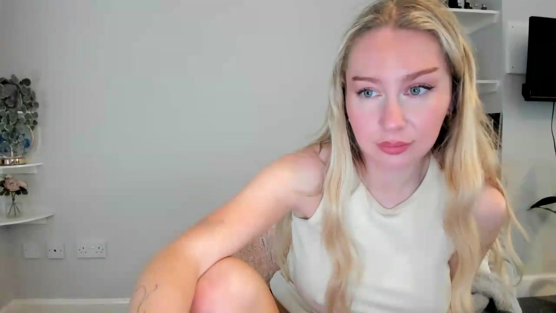 Gallery image thumbnail from British_Cutie's myfreecams stream on, 05/27/2026, 16:58 image 9 of 20