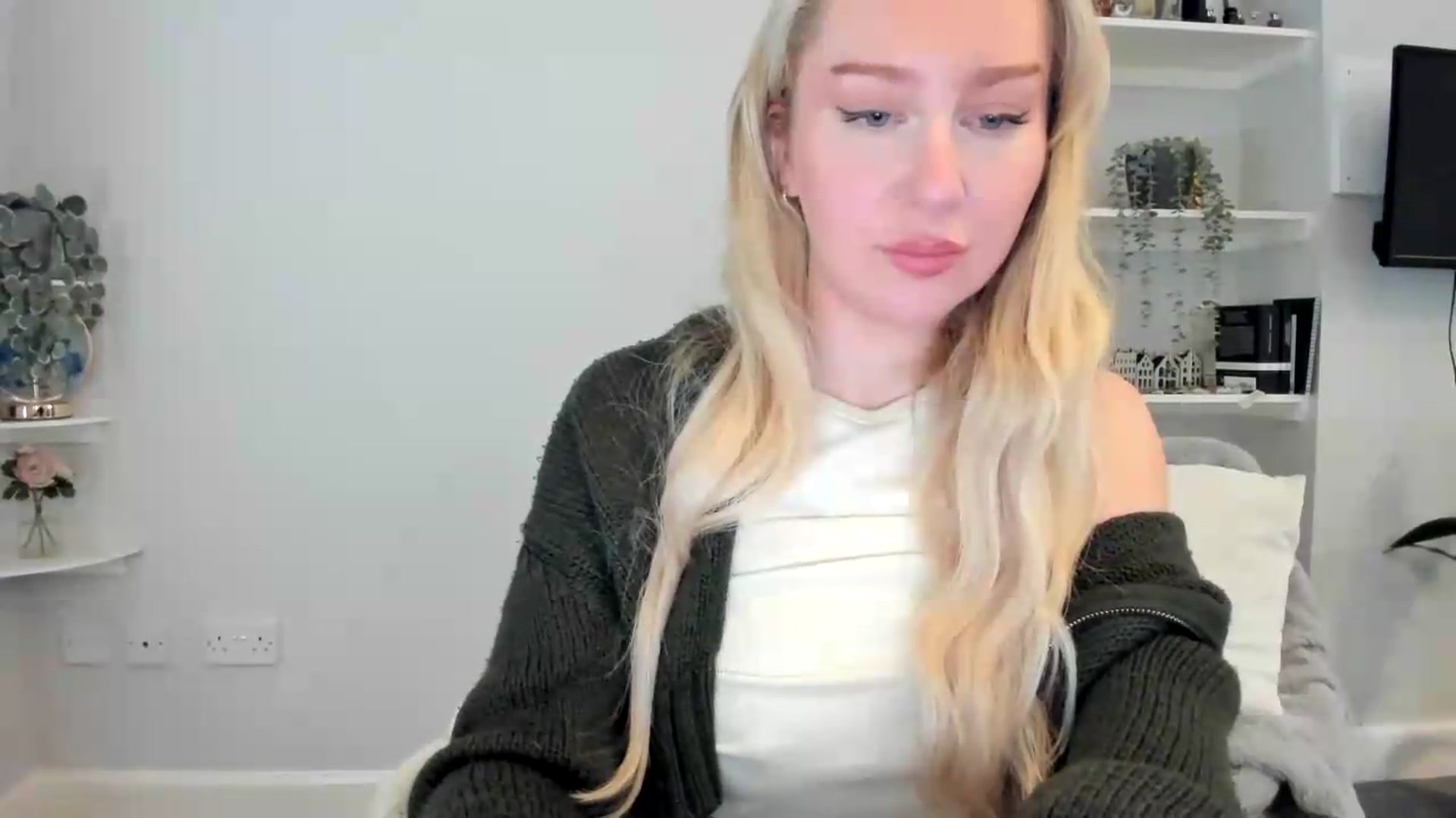 Gallery image thumbnail from British_Cutie's myfreecams stream on, 05/27/2026, 16:58 image 3 of 20