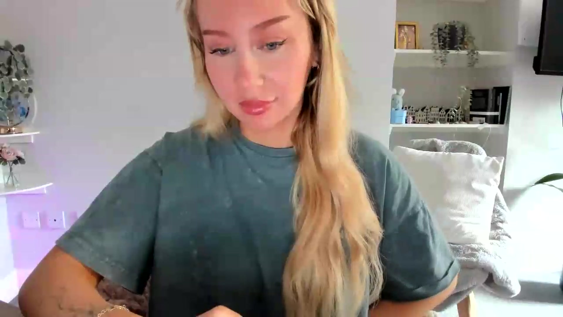 Gallery image thumbnail from British_Cutie's myfreecams stream on, 05/28/2026, 09:44 image 8 of 20