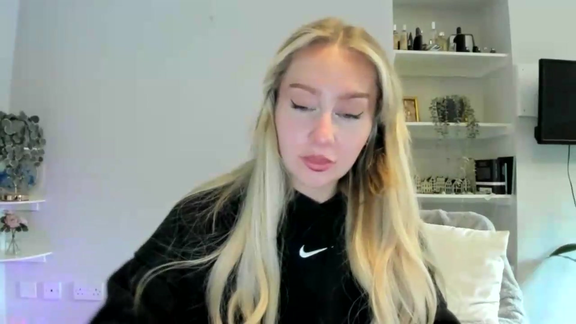 Gallery image thumbnail from British_Cutie's myfreecams stream on, 05/29/2026, 17:02 image 2 of 20