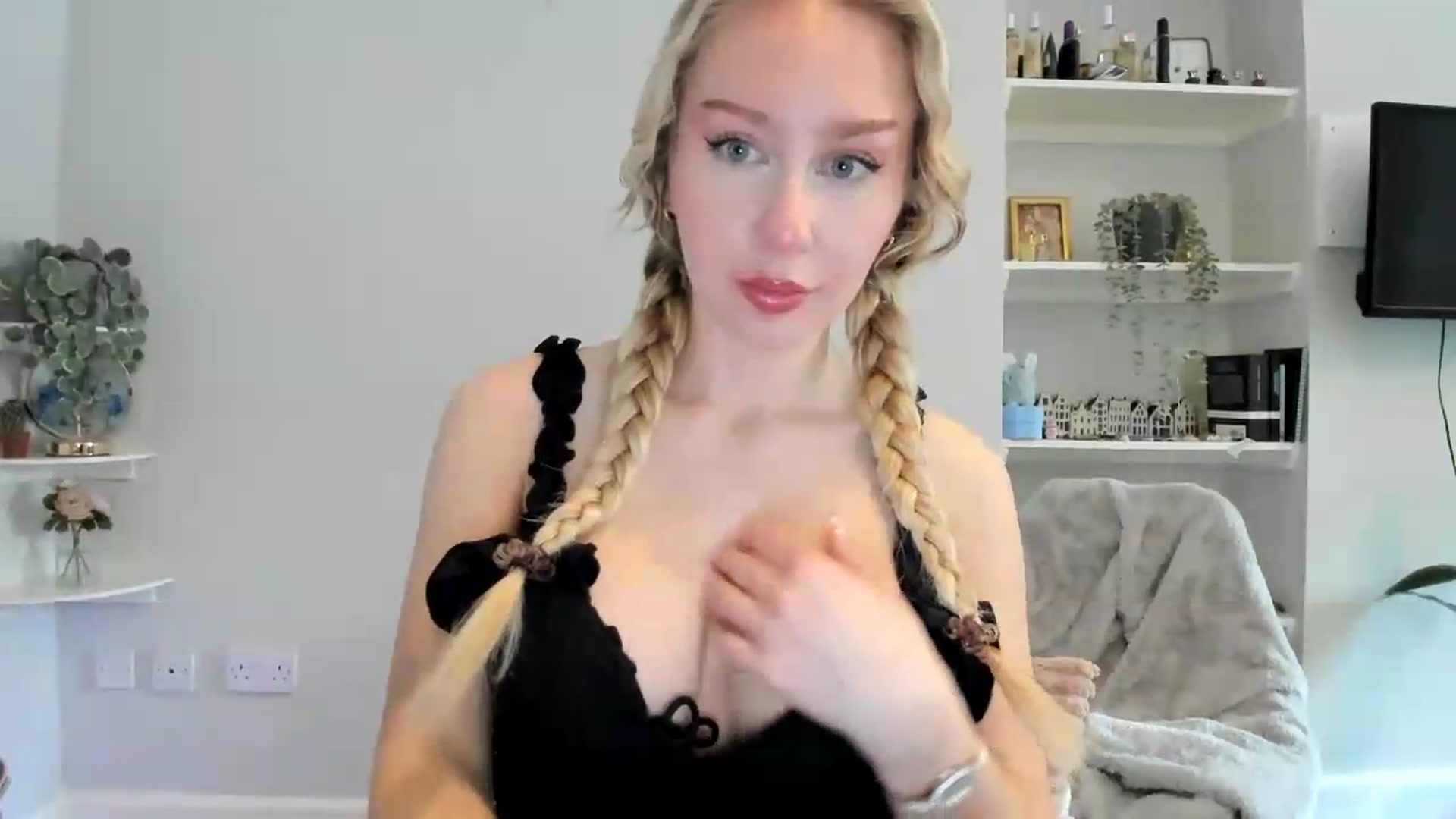 Gallery image thumbnail from British_Cutie's myfreecams stream on, 06/01/2026, 15:25 image 3 of 20