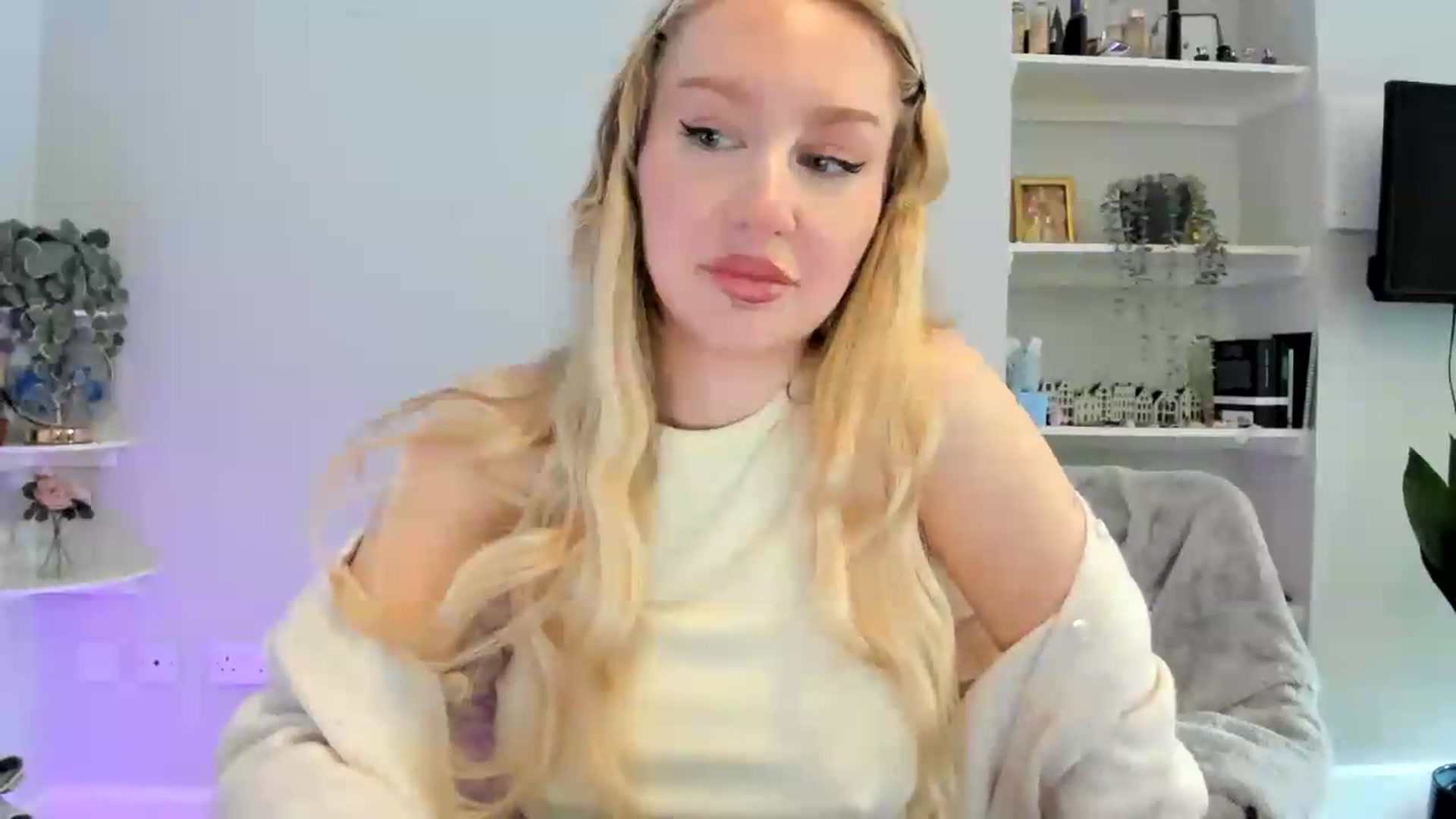 Gallery image thumbnail from British_Cutie's myfreecams stream on, 06/02/2026, 12:54 image 2 of 20