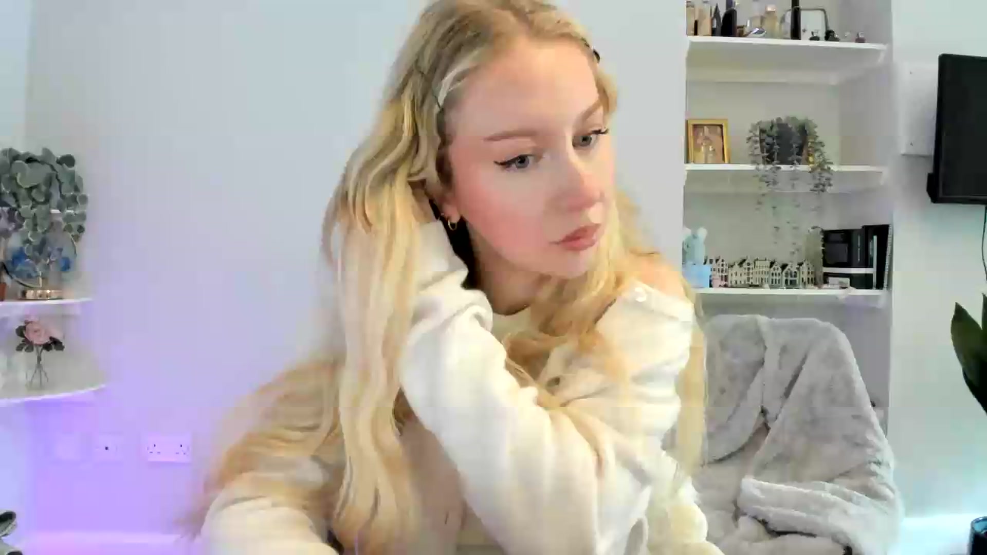 Gallery image thumbnail from British_Cutie's myfreecams stream on, 06/02/2026, 12:54 image 1 of 20