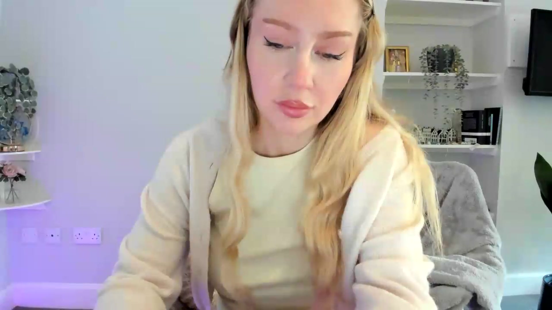 Gallery image thumbnail from British_Cutie's myfreecams stream on, 06/02/2026, 12:54 image 12 of 20