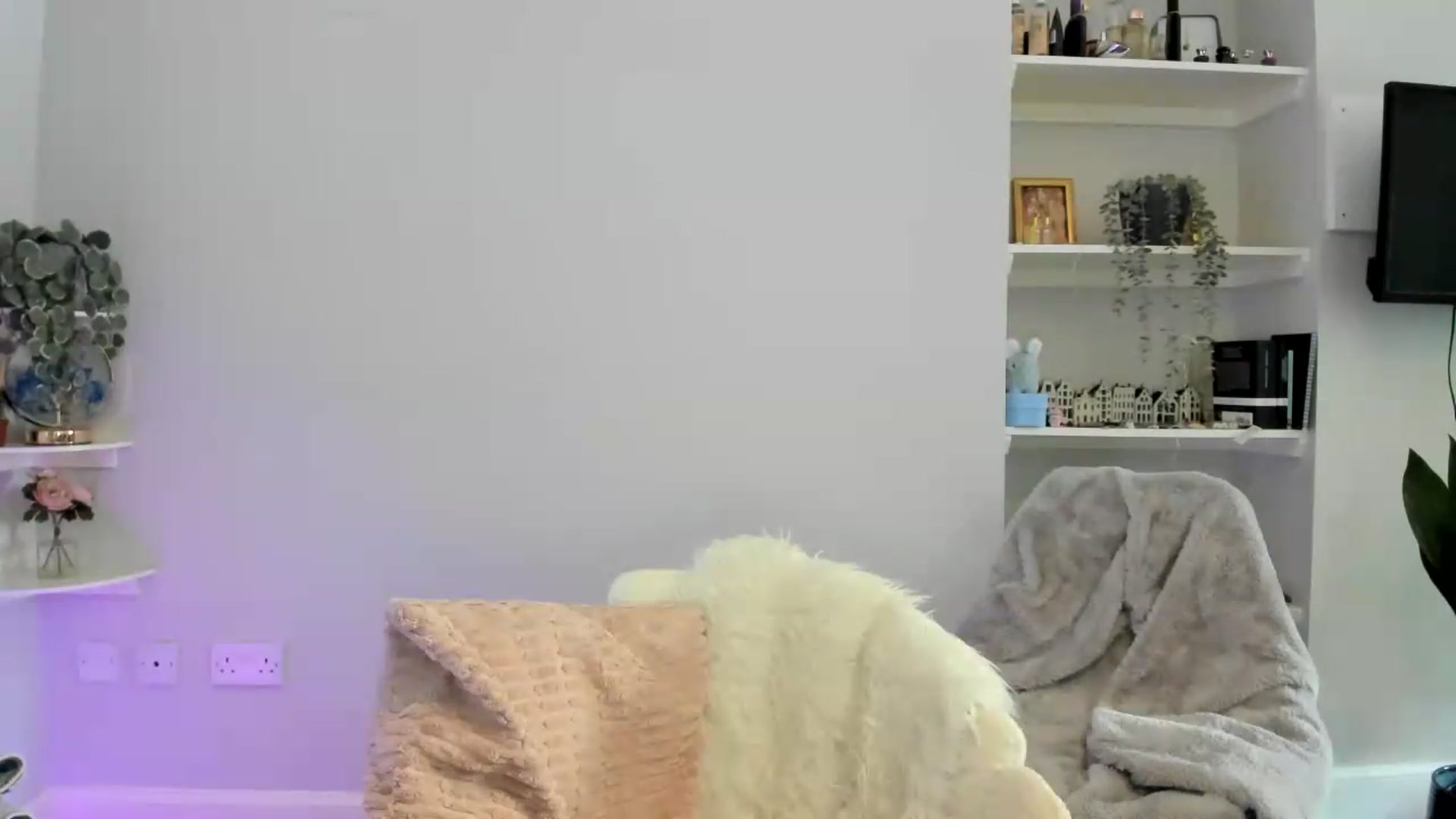 Gallery image thumbnail from British_Cutie's myfreecams stream on, 06/02/2026, 12:54 image 4 of 20