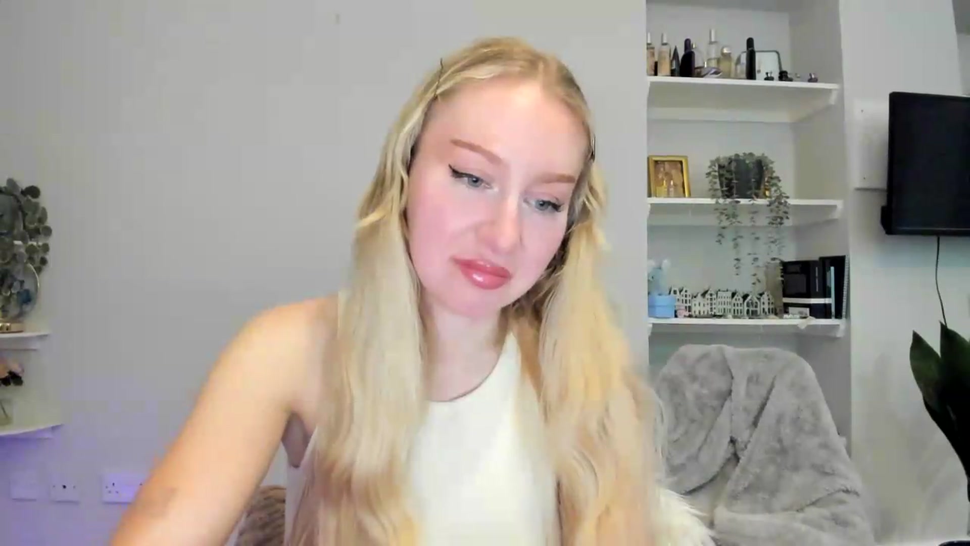 Gallery image thumbnail from British_Cutie's myfreecams stream on, 06/02/2026, 19:27 image 6 of 20