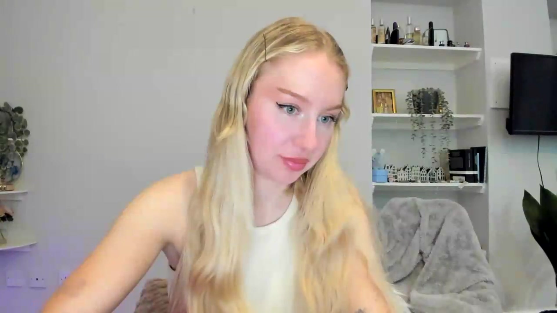Gallery image thumbnail from British_Cutie's myfreecams stream on, 06/02/2026, 19:27 image 4 of 20