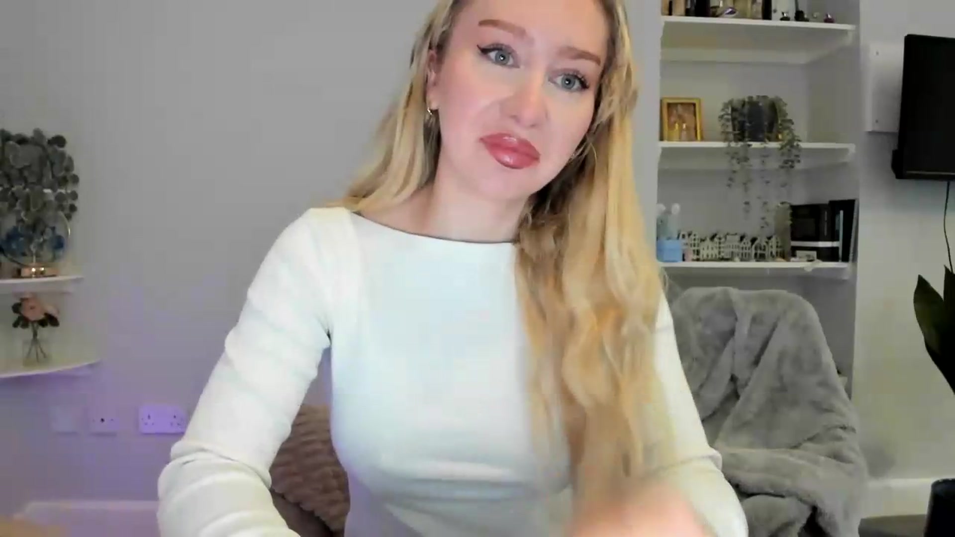 Gallery image thumbnail from British_Cutie's myfreecams stream on, 06/03/2026, 10:13 image 6 of 20