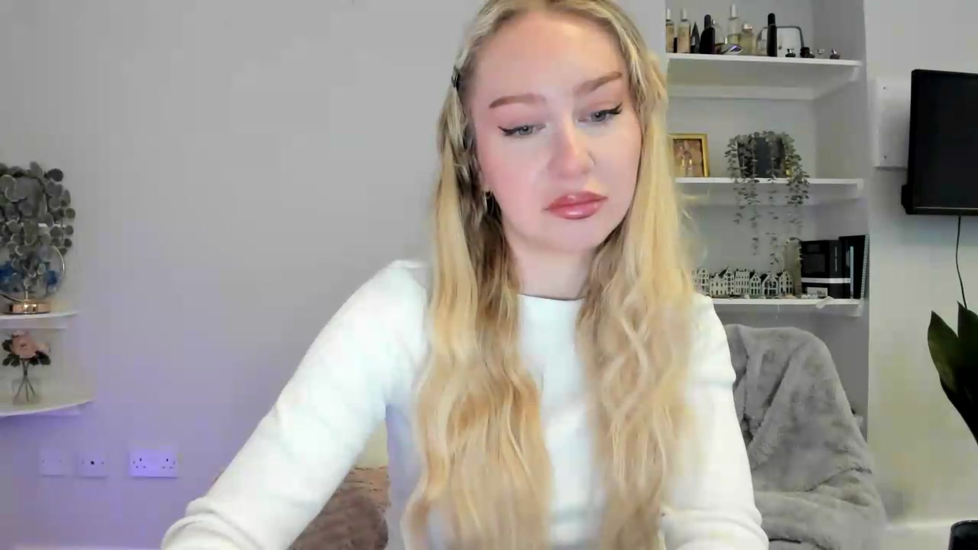 Gallery image thumbnail from British_Cutie's myfreecams stream on, 06/03/2026, 10:13 image 15 of 20