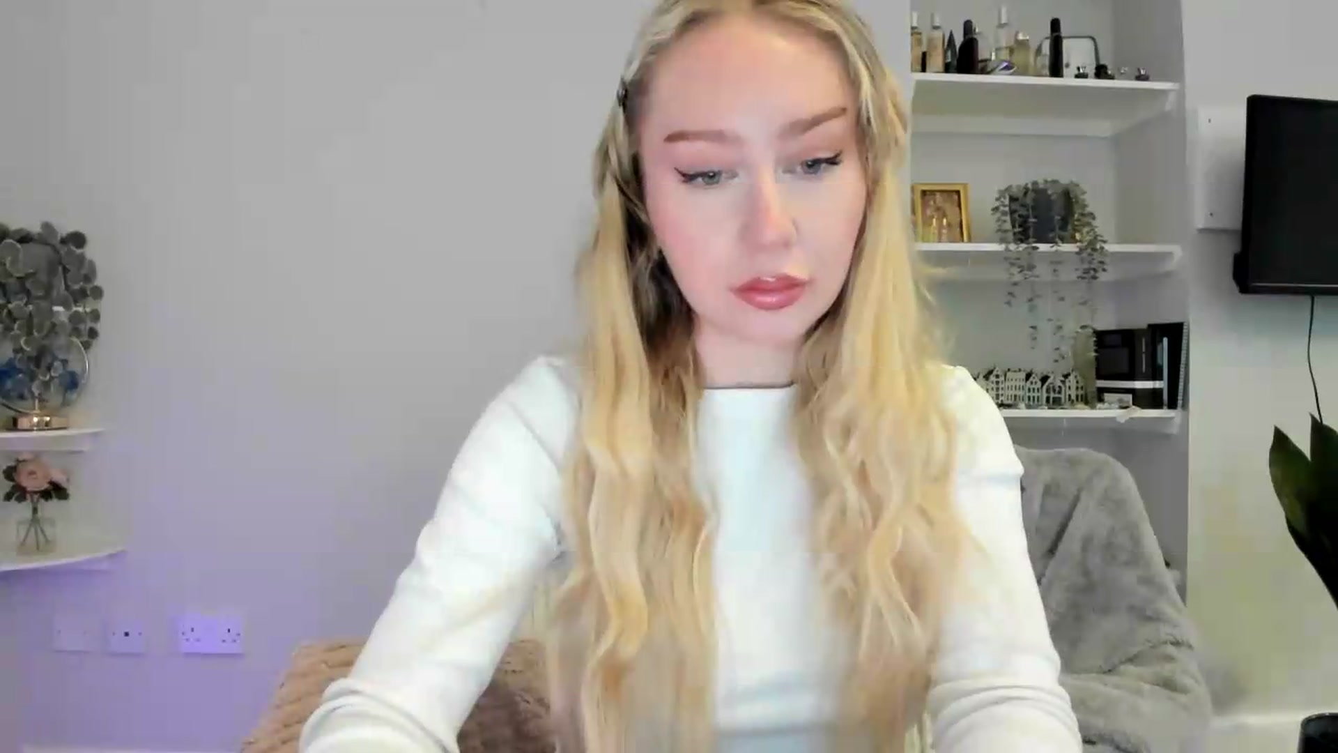 Gallery image thumbnail from British_Cutie's myfreecams stream on, 06/03/2026, 10:13 image 14 of 20