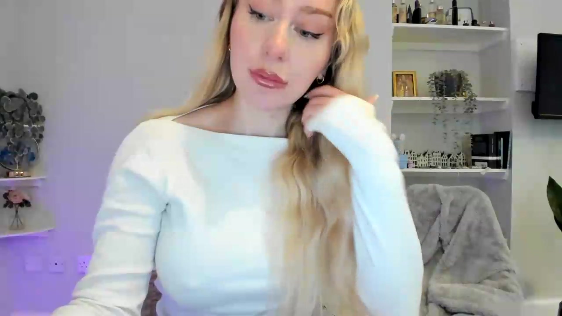 Gallery image thumbnail from British_Cutie's myfreecams stream on, 06/03/2026, 12:01 image 19 of 20
