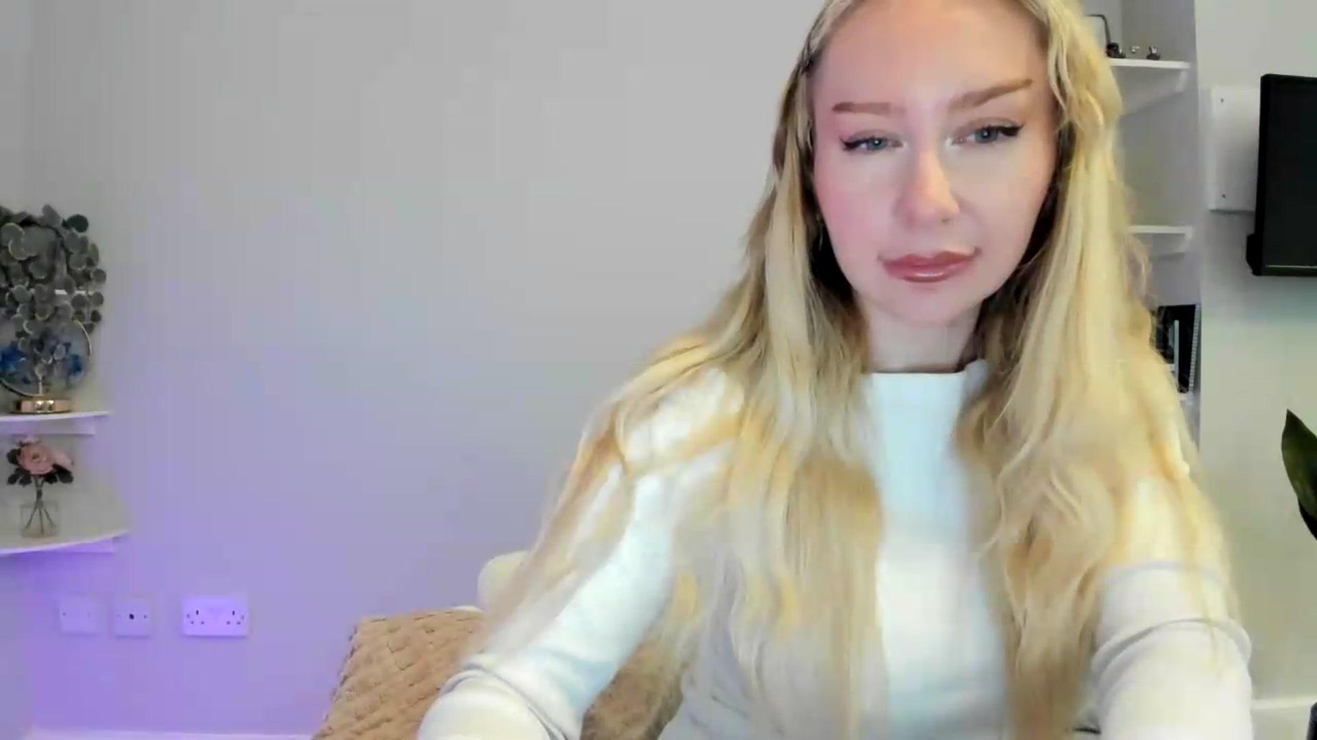 Gallery image thumbnail from British_Cutie's myfreecams stream on, 06/03/2026, 12:01 image 18 of 20
