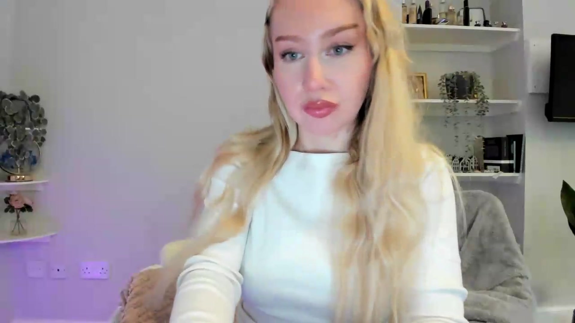 Gallery image thumbnail from British_Cutie's myfreecams stream on, 06/03/2026, 12:01 image 5 of 20