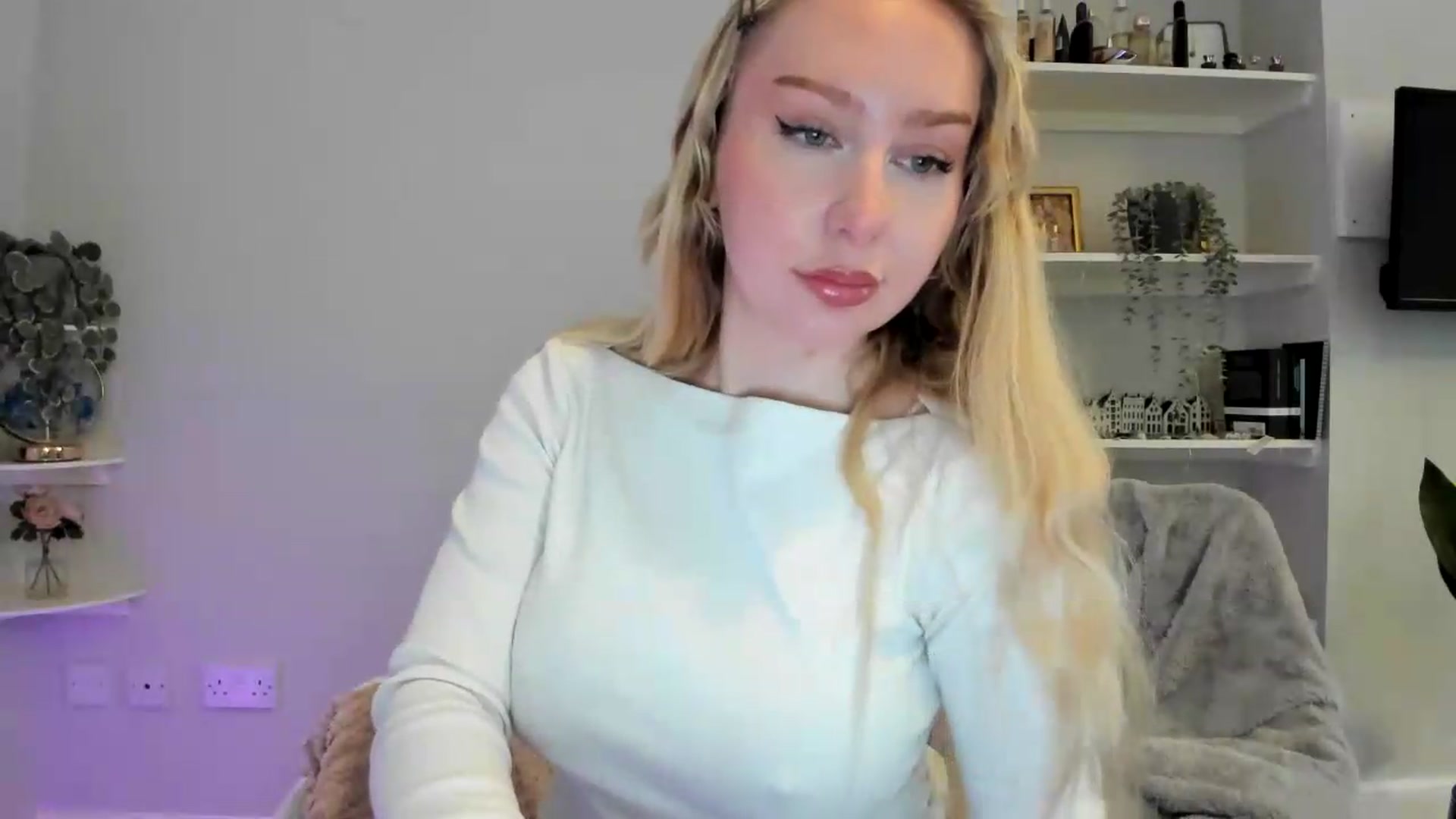 Gallery image thumbnail from British_Cutie's myfreecams stream on, 06/03/2026, 12:01 image 6 of 20