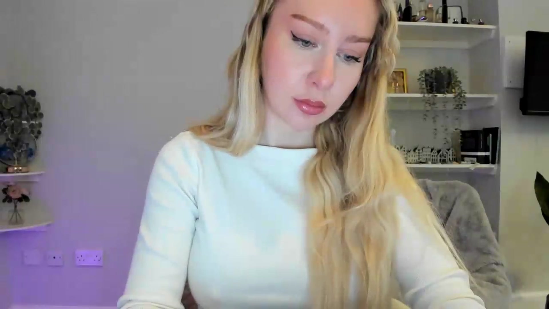 Gallery image thumbnail from British_Cutie's myfreecams stream on, 06/03/2026, 12:01 image 16 of 20