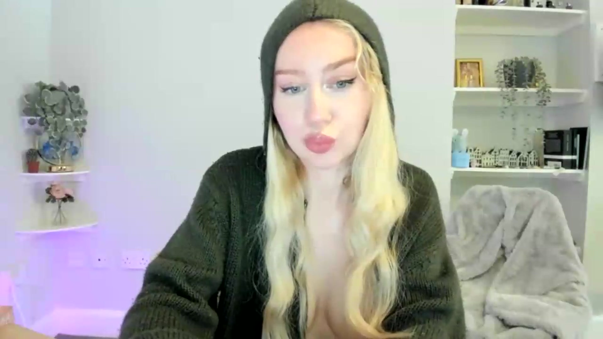 Gallery image thumbnail from British_Cutie's myfreecams stream on, 06/03/2026, 13:59 image 10 of 20