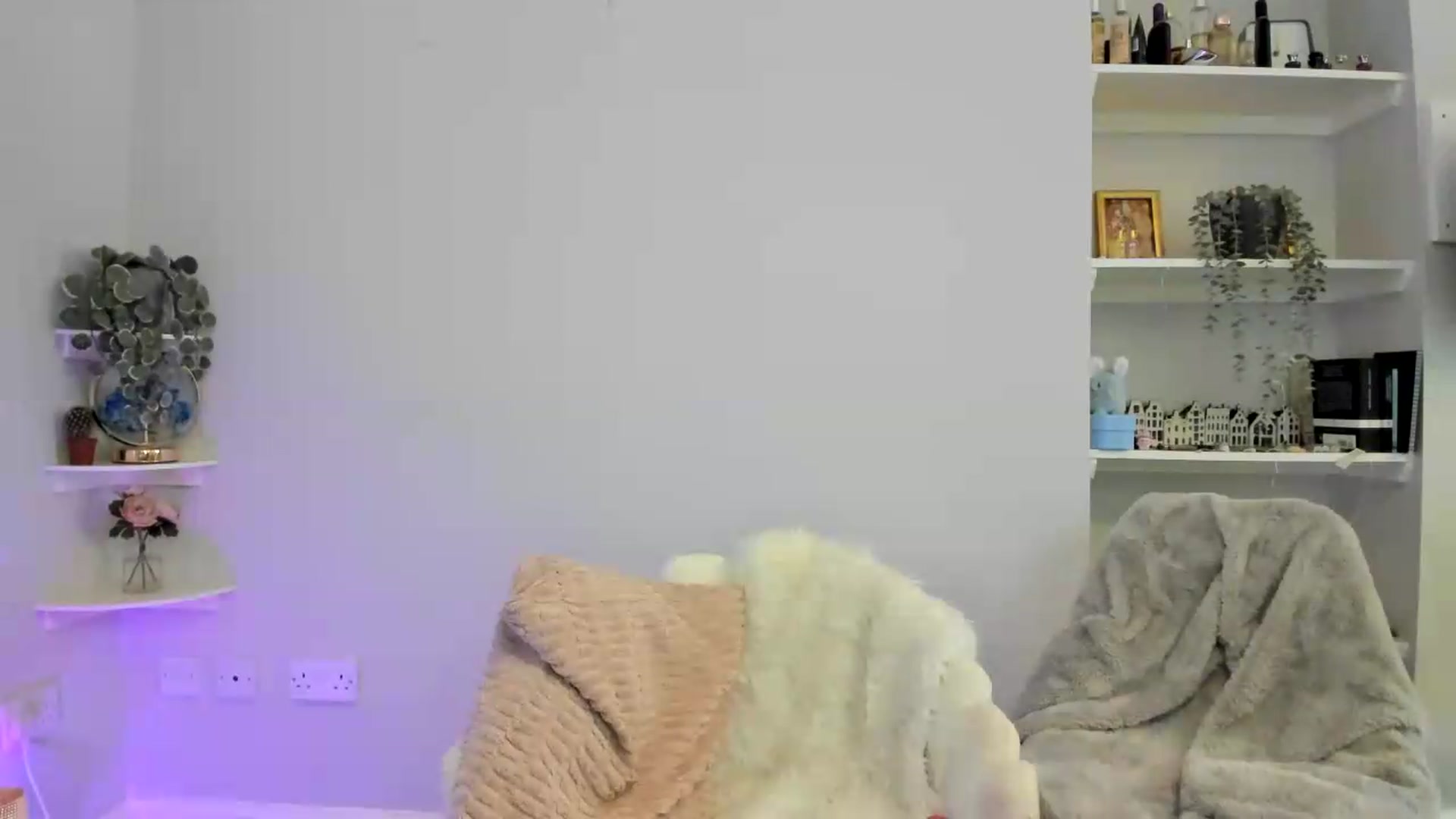 Gallery image thumbnail from British_Cutie's myfreecams stream on, 06/03/2026, 13:59 image 16 of 20