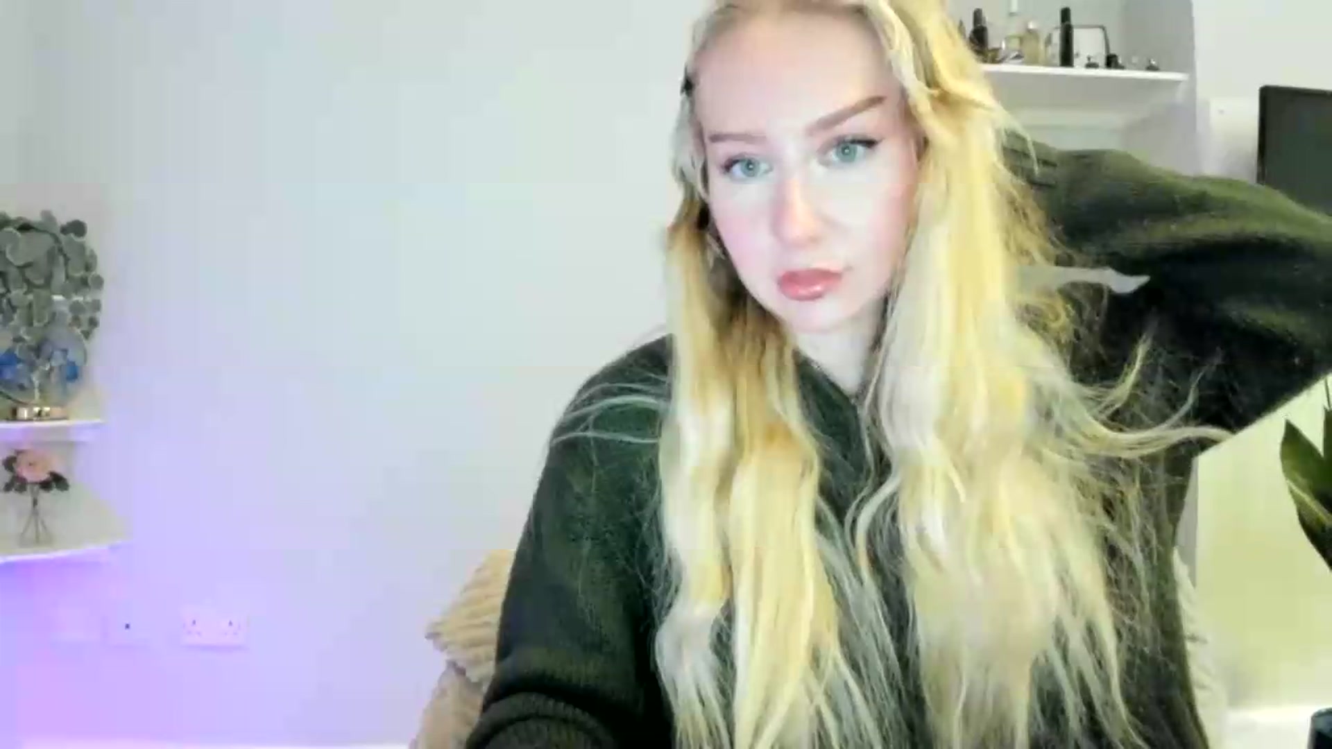 Gallery image thumbnail from British_Cutie's myfreecams stream on, 06/03/2026, 17:15 image 4 of 20