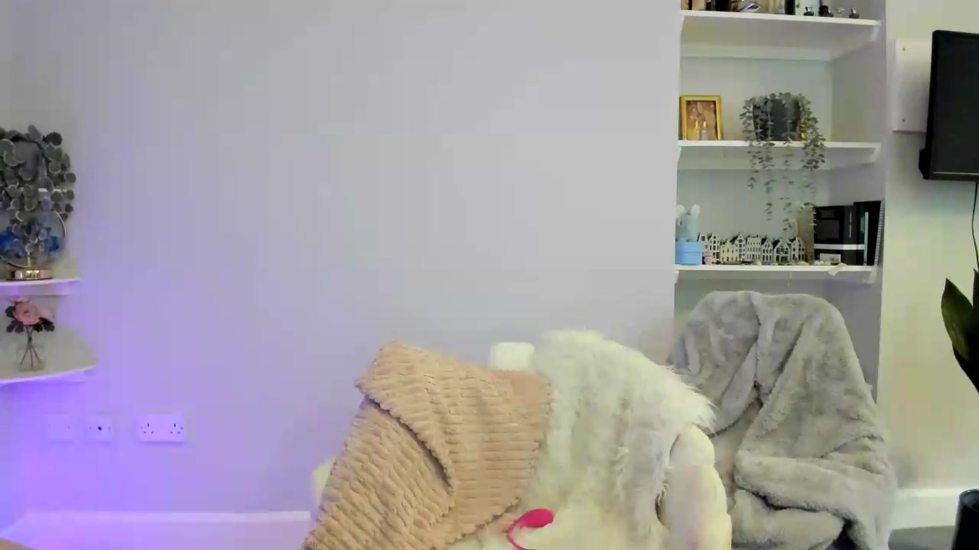 Gallery image thumbnail from British_Cutie's myfreecams stream on, 06/03/2026, 17:15 image 10 of 20