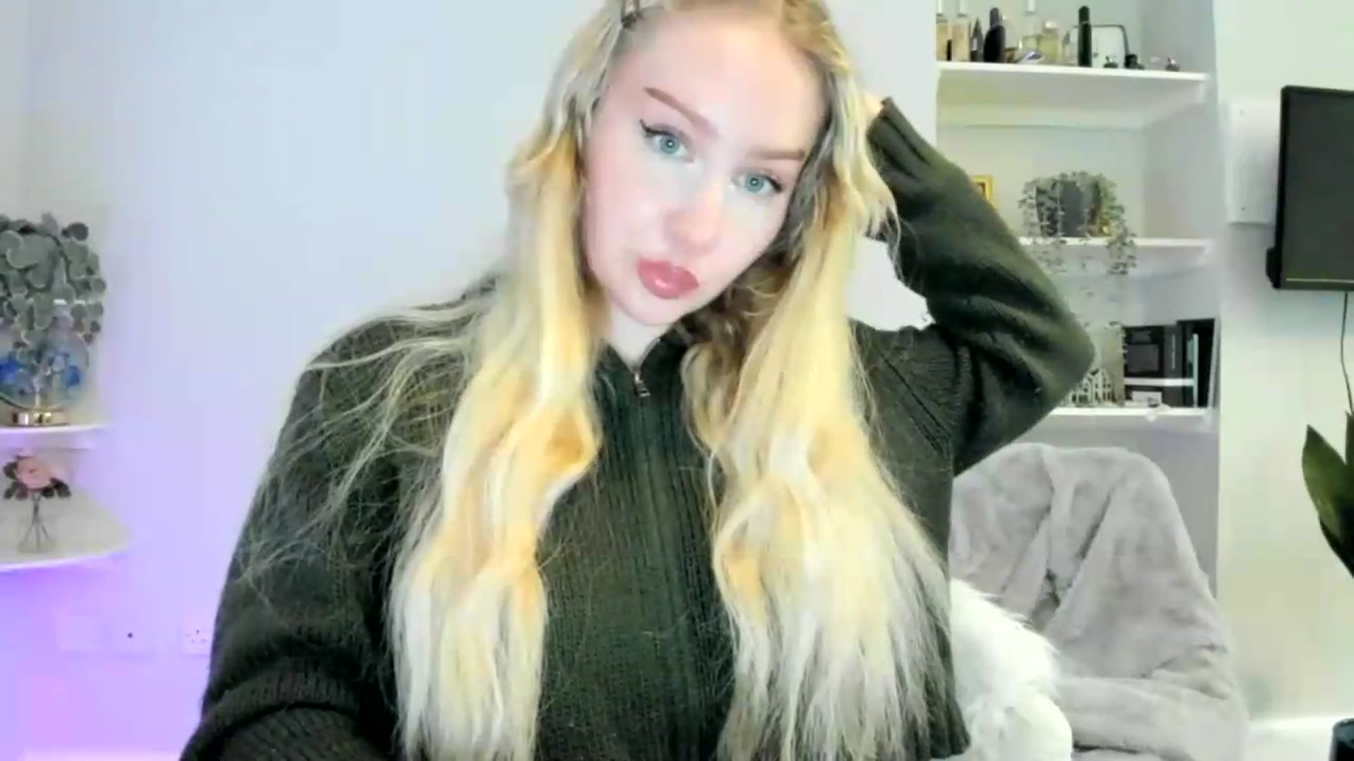 Gallery image thumbnail from British_Cutie's myfreecams stream on, 06/03/2026, 17:15 image 2 of 20