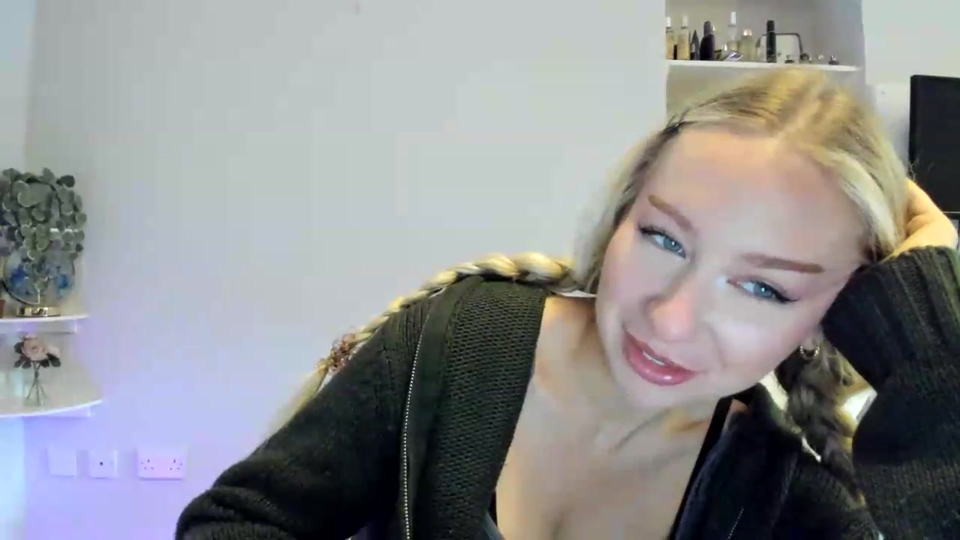 Gallery image thumbnail from British_Cutie's myfreecams stream on, 06/04/2026, 08:35 image 9 of 20