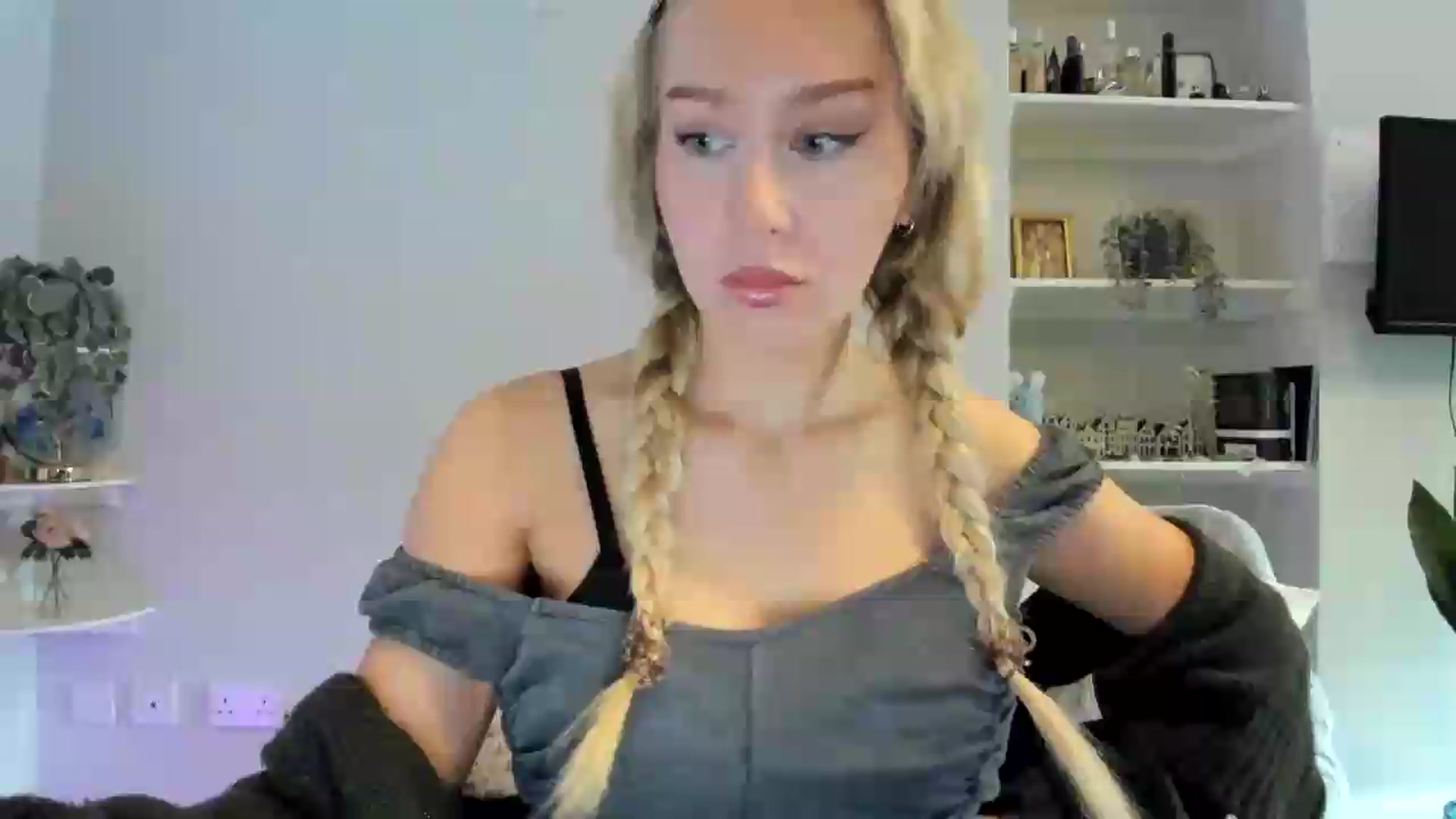 Gallery image thumbnail from British_Cutie's myfreecams stream on, 06/04/2026, 08:35 image 18 of 20