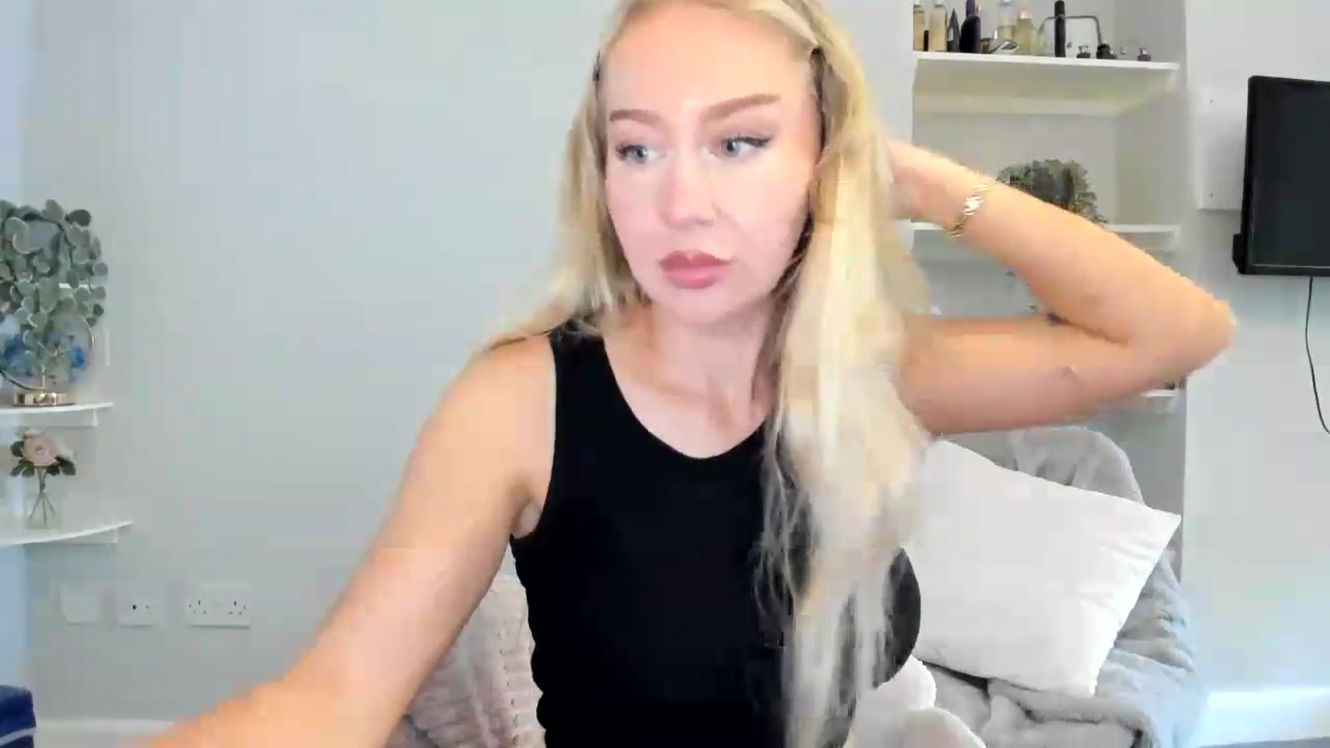 Gallery image thumbnail from British_Cutie's myfreecams stream on, 06/04/2026, 16:29 image 11 of 20