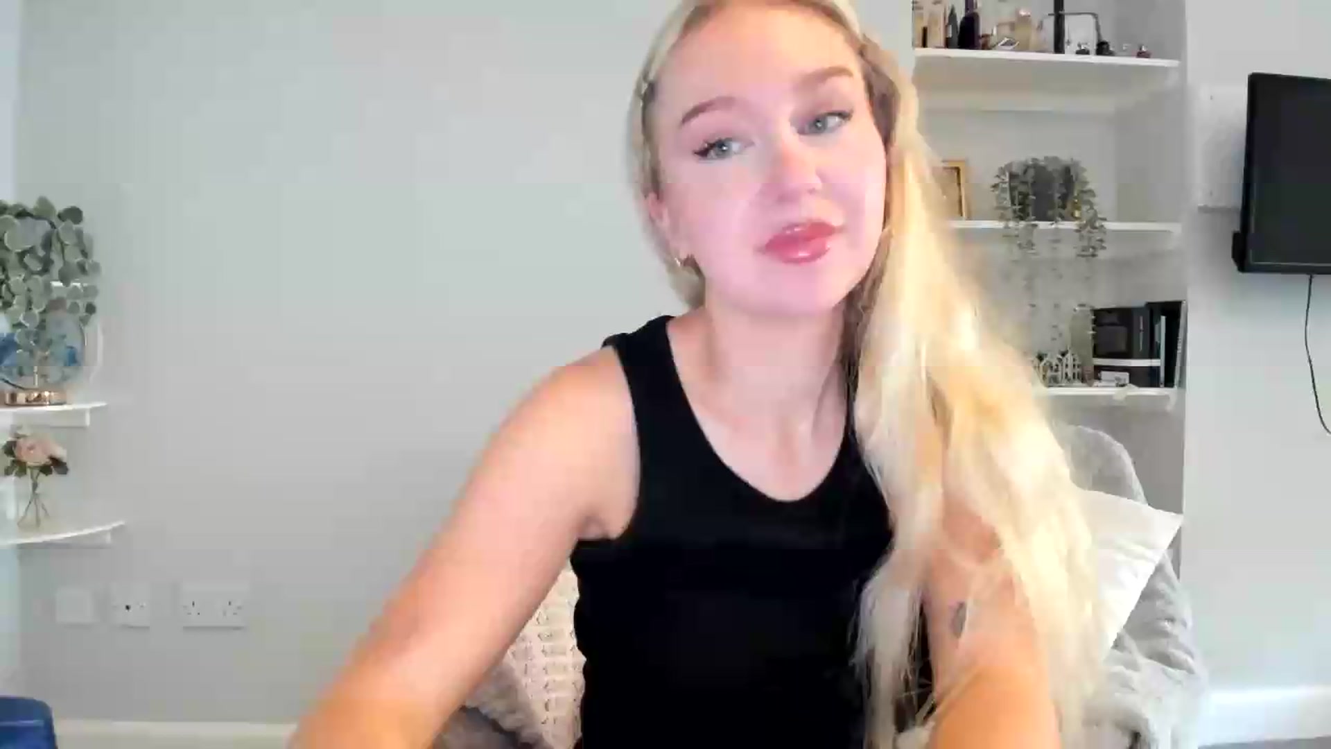 Gallery image thumbnail from British_Cutie's myfreecams stream on, 06/04/2026, 16:29 image 1 of 20