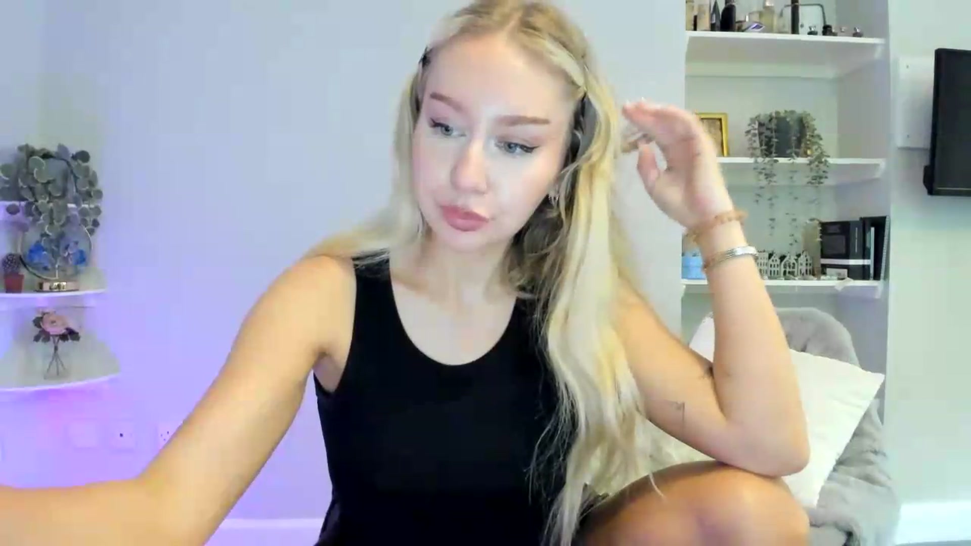 Gallery image thumbnail from British_Cutie's myfreecams stream on, 06/04/2026, 18:27 image 5 of 20
