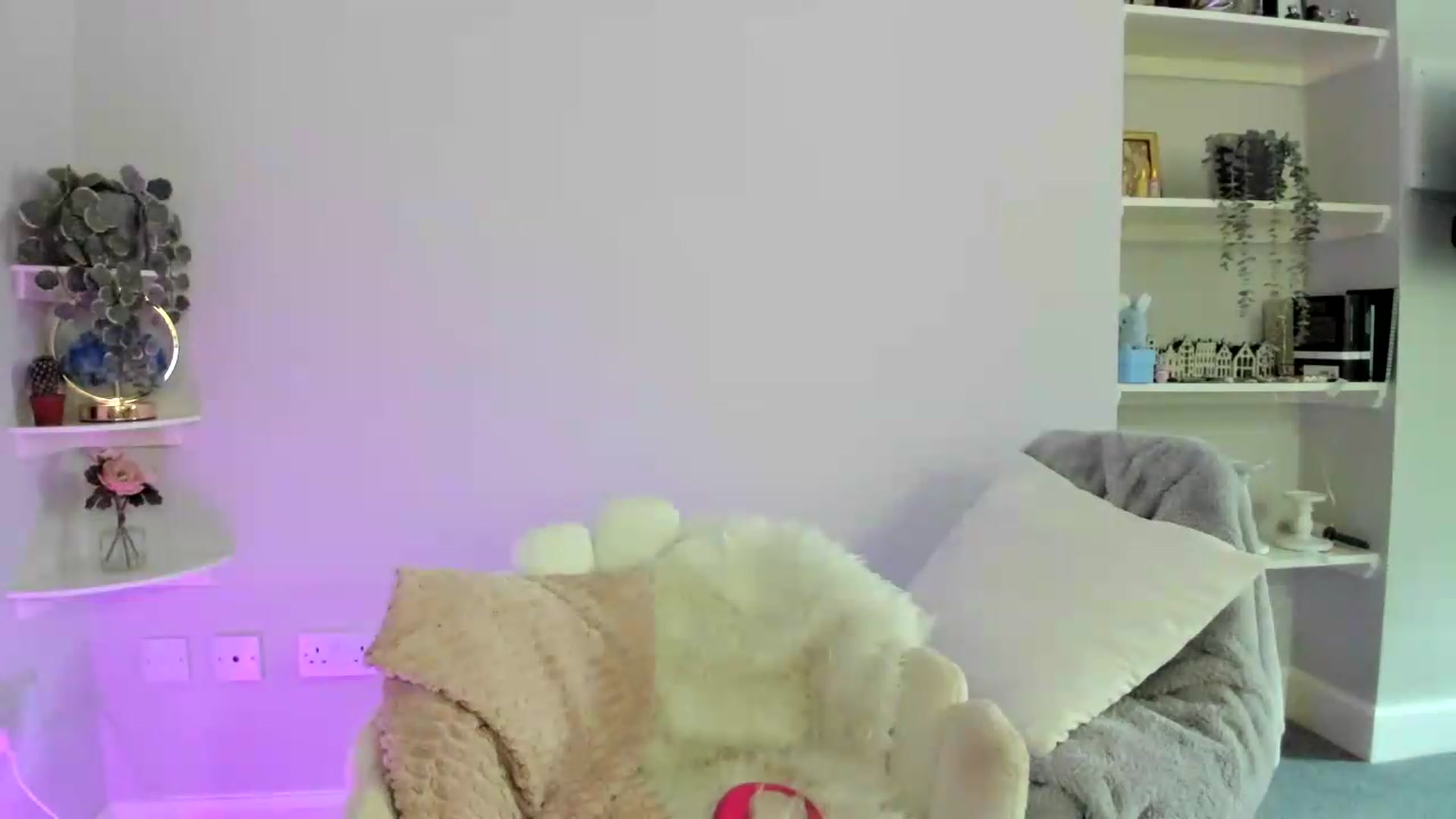 Gallery image thumbnail from British_Cutie's myfreecams stream on, 06/06/2026, 17:17 image 18 of 20