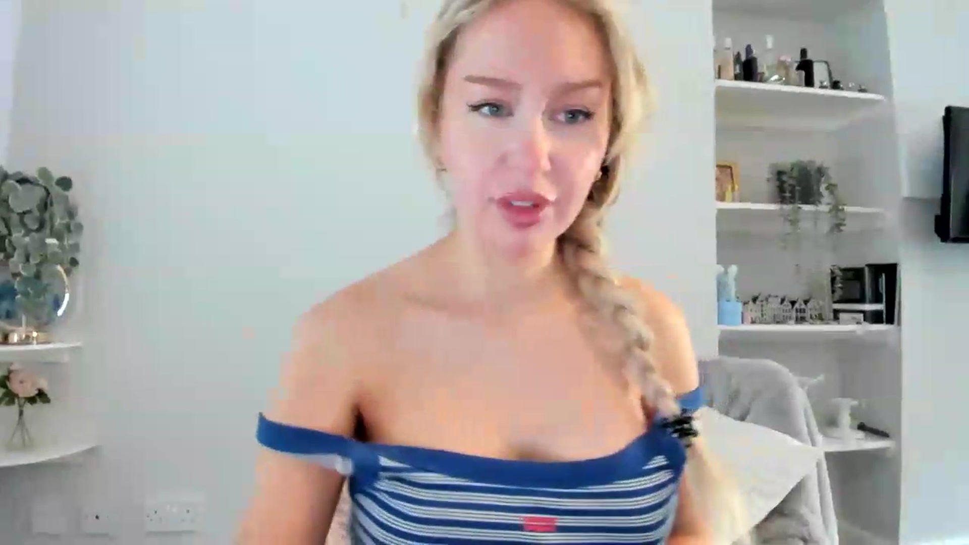 Gallery image thumbnail from British_Cutie's myfreecams stream on, 06/07/2026, 14:07 image 5 of 20