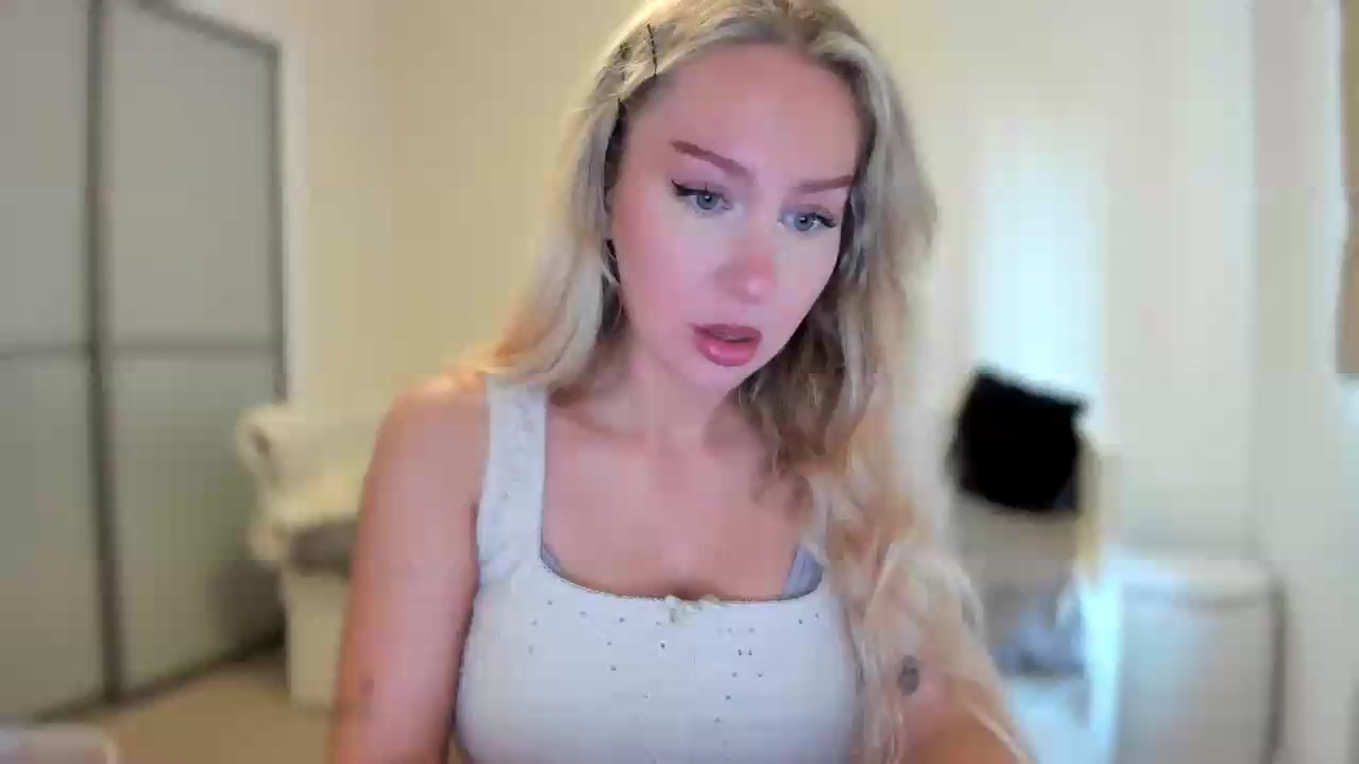 Gallery image thumbnail from British_Cutie's myfreecams stream on, 07/19/2026, 18:53 image 1 of 20