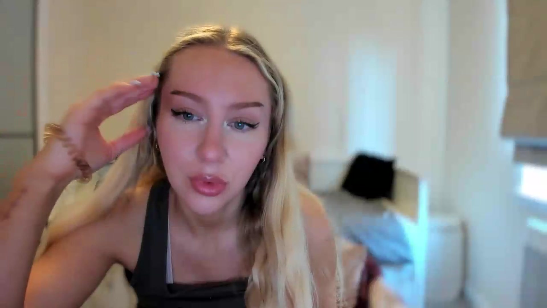 Gallery image thumbnail from British_Cutie's myfreecams stream on, 07/21/2026, 18:40 image 6 of 20