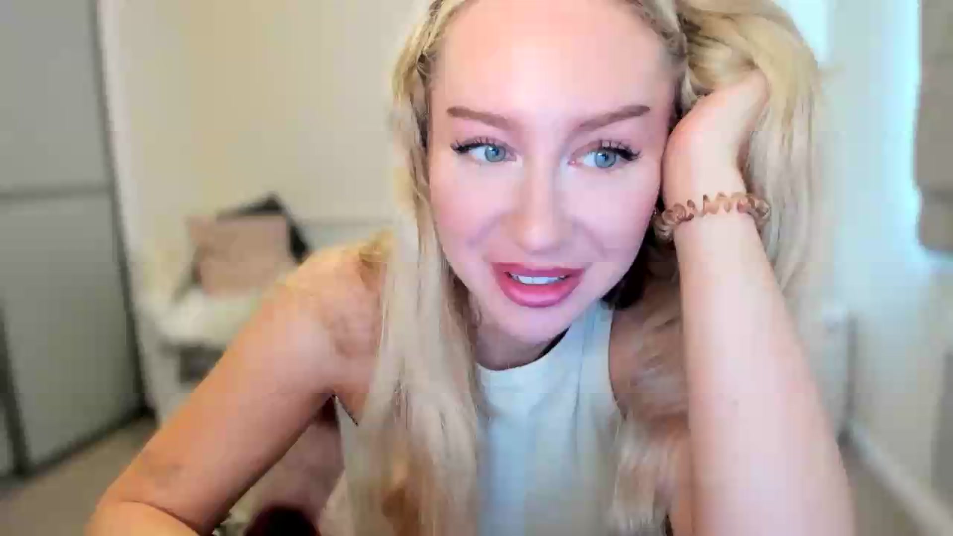Gallery image thumbnail from British_Cutie's myfreecams stream on, 07/29/2026, 12:33 image 1 of 20