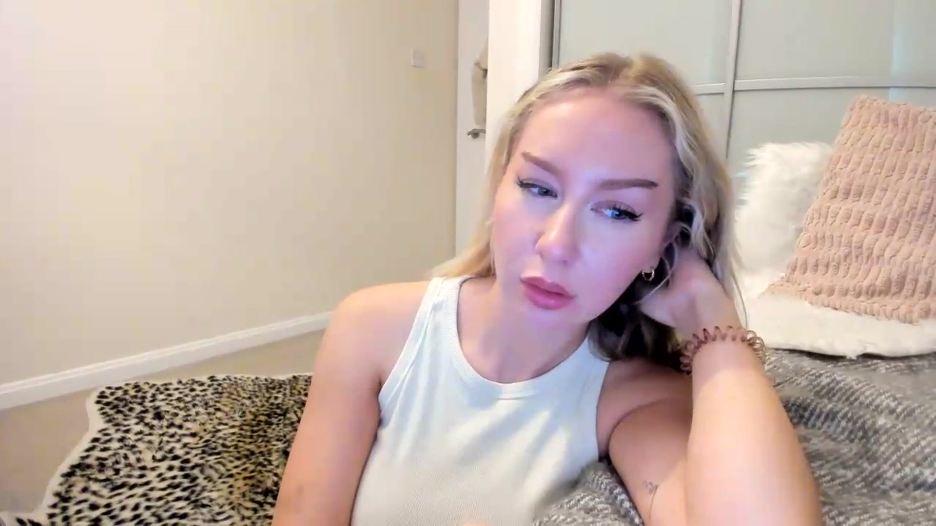 Gallery image thumbnail from British_Cutie's myfreecams stream on, 07/29/2026, 16:53 image 3 of 20