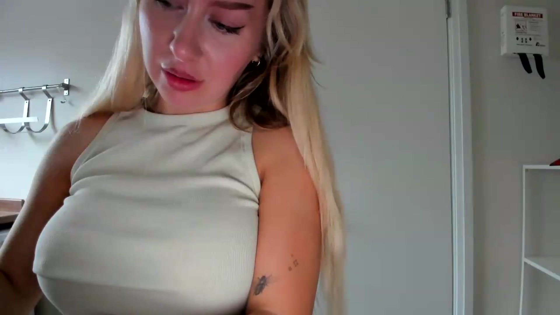 Gallery image thumbnail from British_Cutie's myfreecams stream on, 07/29/2026, 19:09 image 15 of 20
